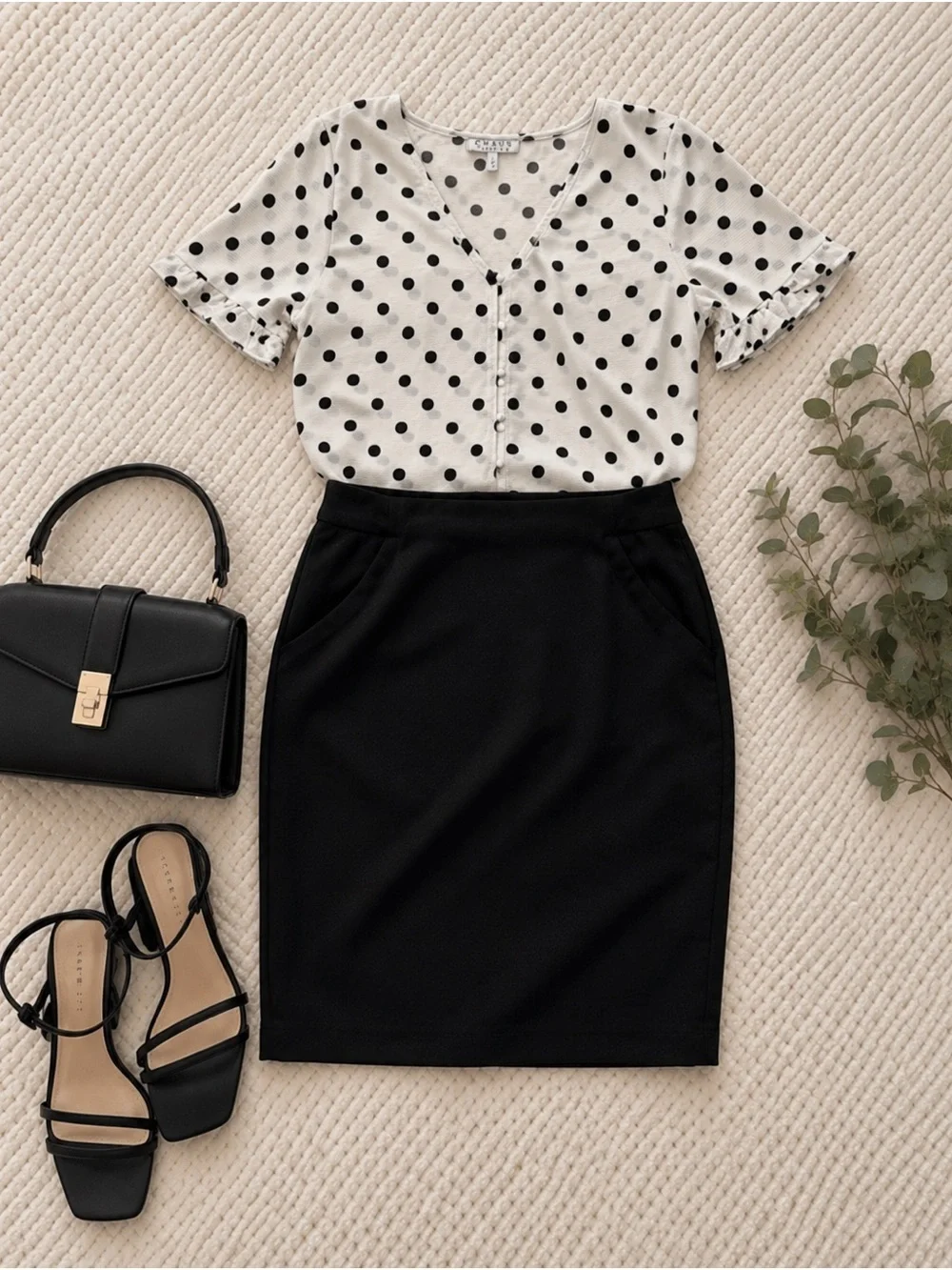 ✨ Classic Chic Outfit Bundle – Polka Dot Blouse (S) + Black Pencil Skirt (6) ✨